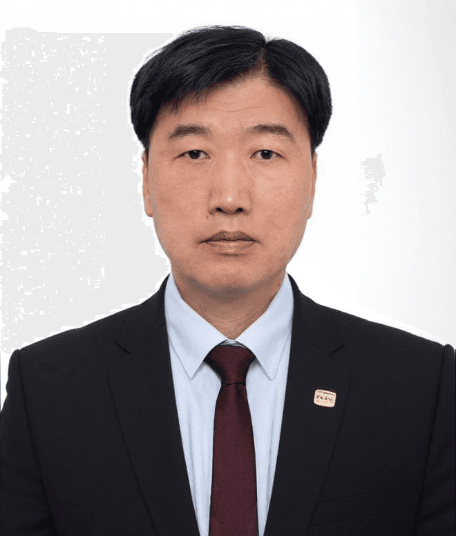 Kyungsik Lee
